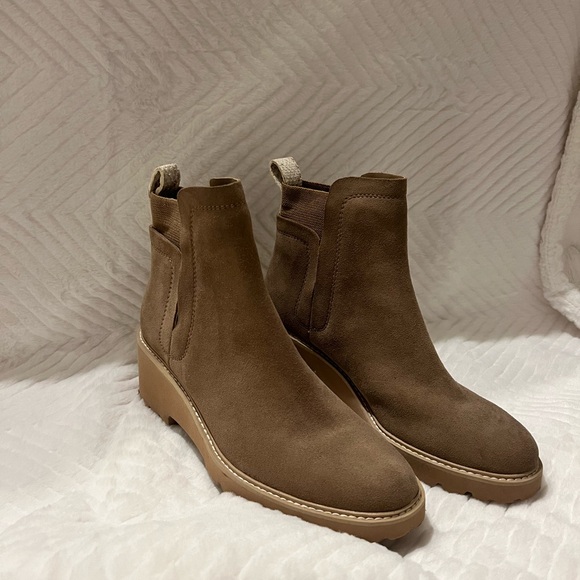 Dolce Vita Huey wedge bootie - Picture 2 of 4